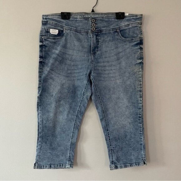 New Frankie & Stella High Rise Skinny Acid Wash Capri Jeans Size 20W bin 3D - Picture 2 of 4